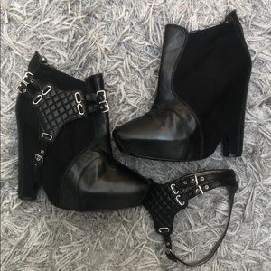 Sam Edelman Zoe booties